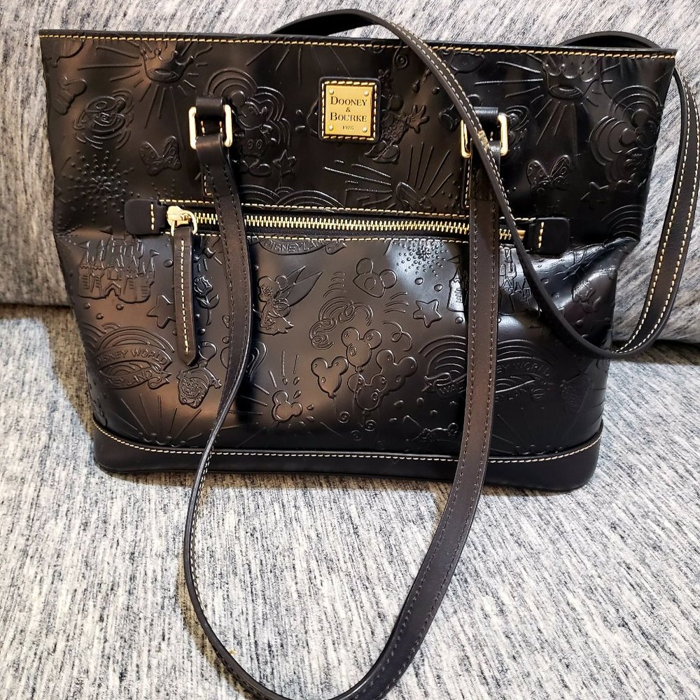 DISNEY SKETCH DOONEY & BOURKE- BLACK